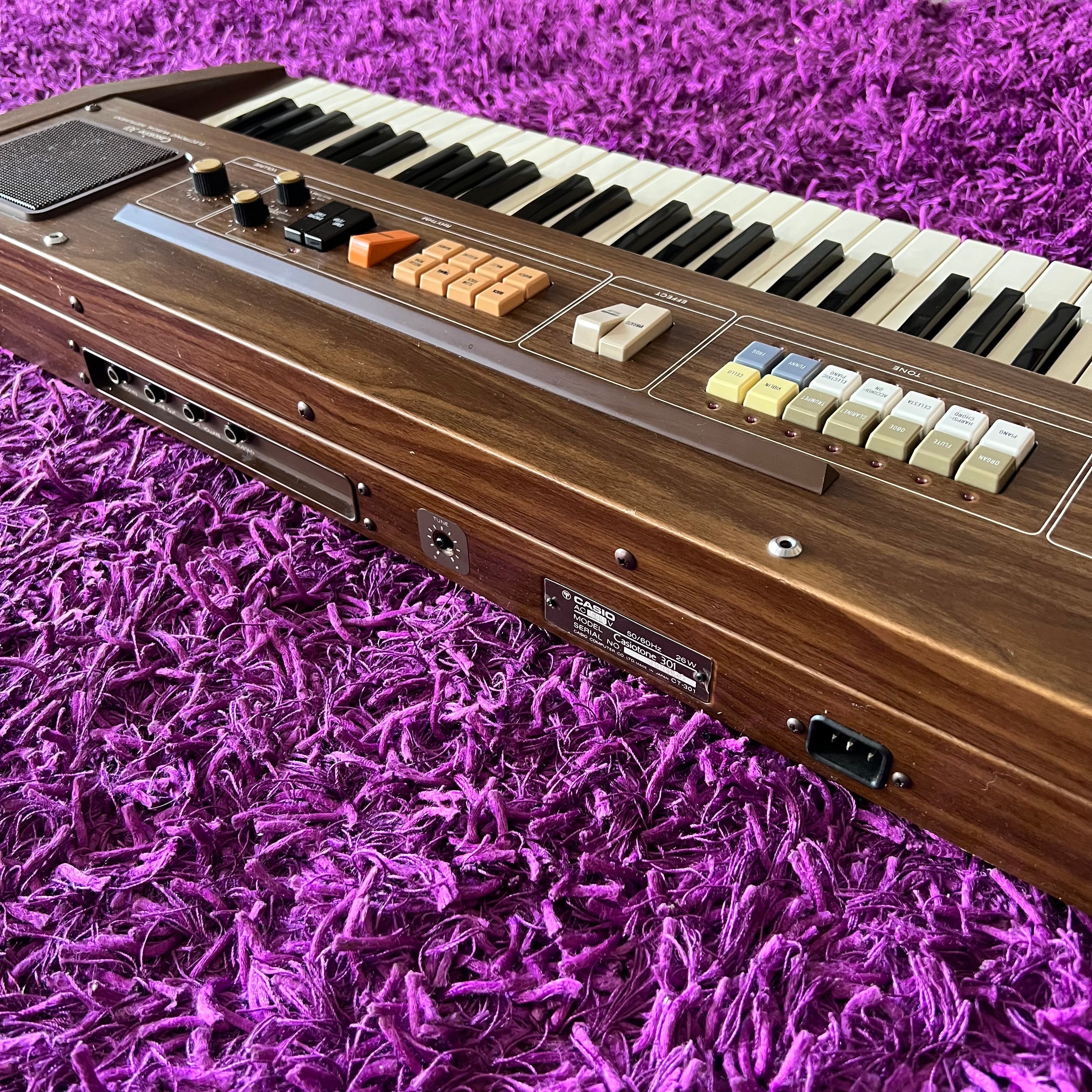 Casio Casiotone 301 Analog Synthesizer w/ Drum Machine – Deep Tone