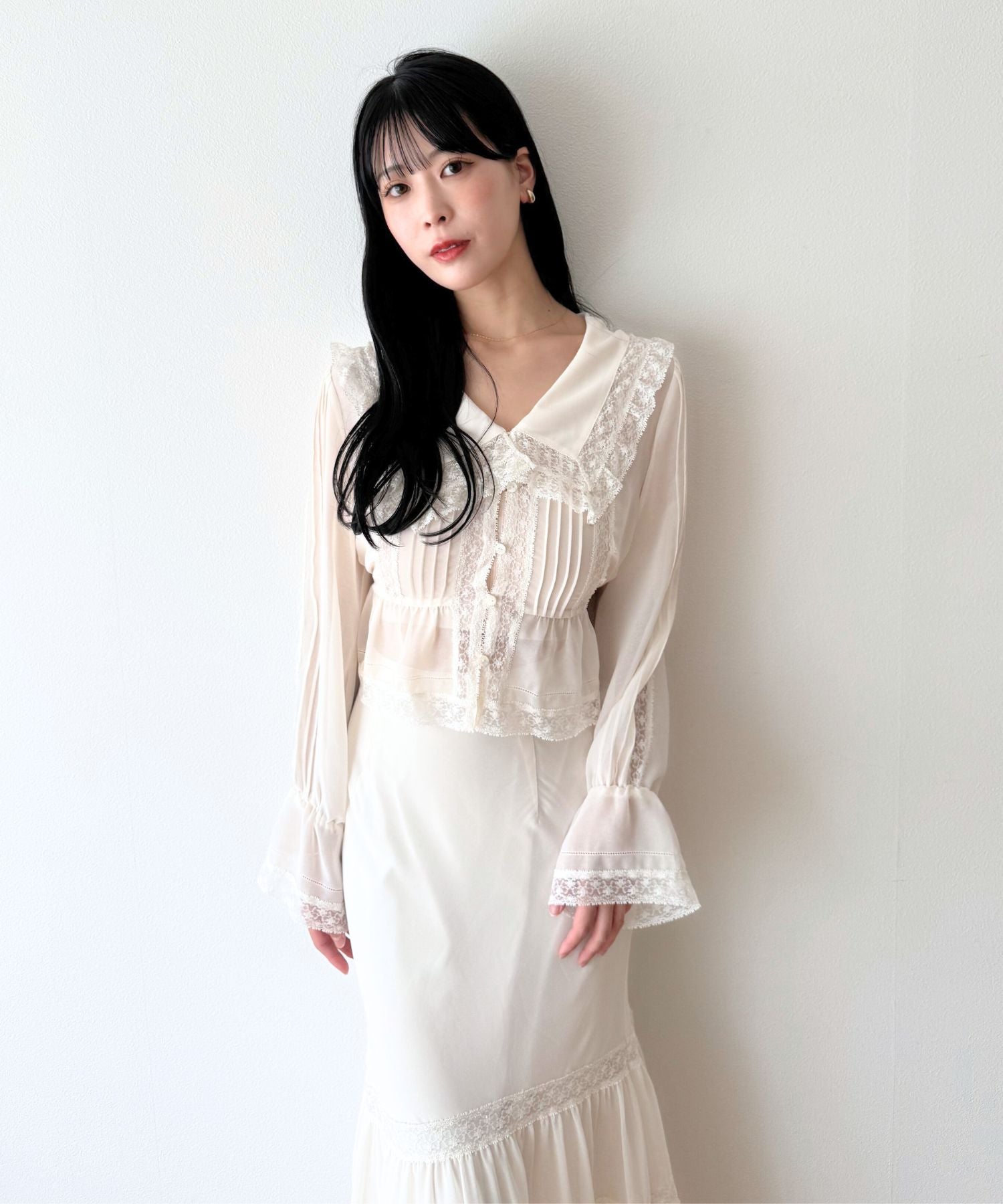 レースピンタックシフォンブラウス