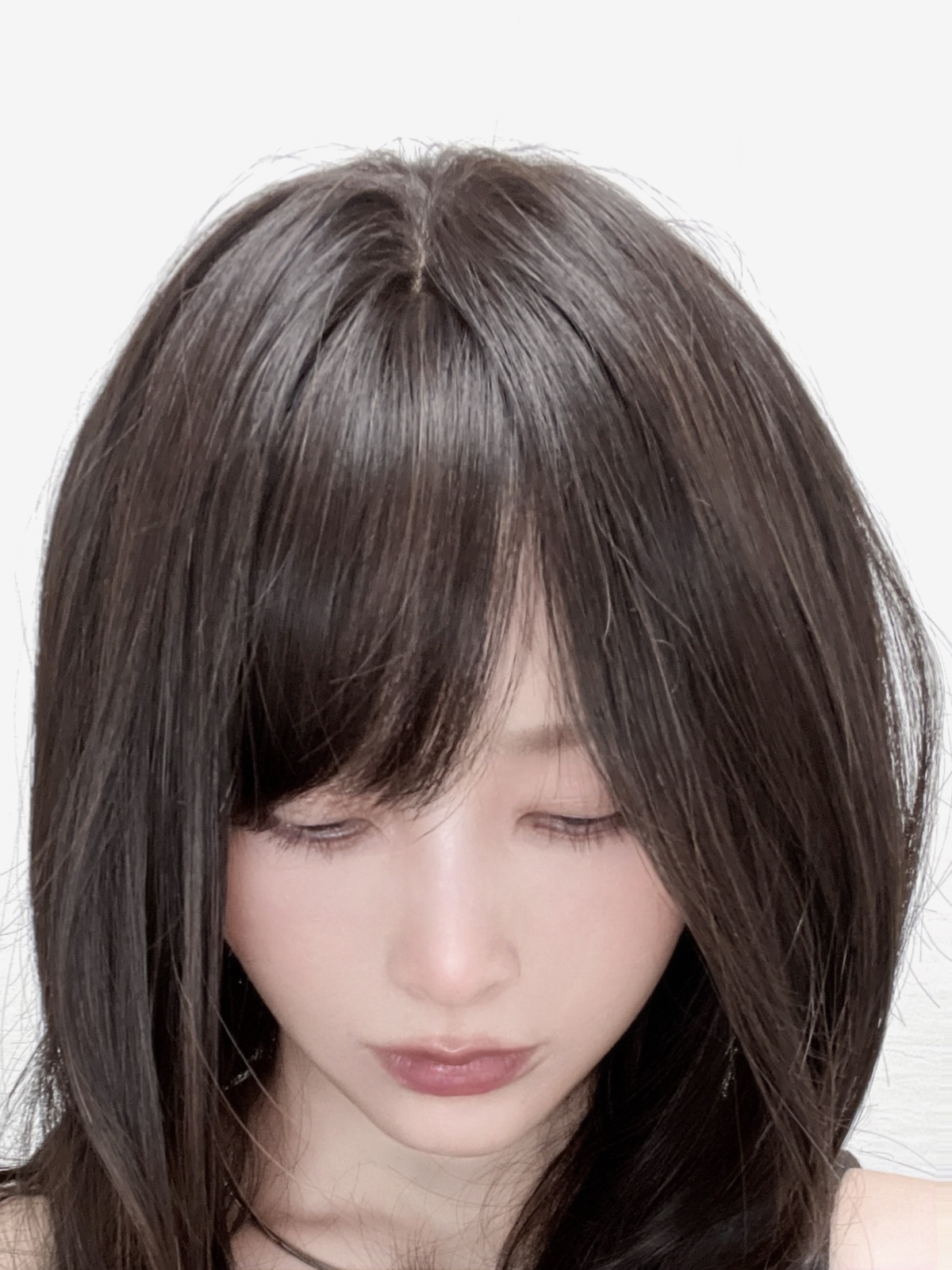 軽量ウィッグ【抜け感レイシーミディ】ダークモカブラウン - ウィッグ