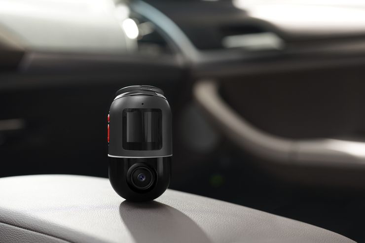 旅行や車中泊にもおすすめの高性能ドライブレコーダー「70mai Dash Cam