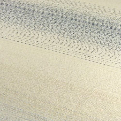 スリングで夏を涼しく快適に過ごす！吸湿性の高いヘンプ、リネン素材