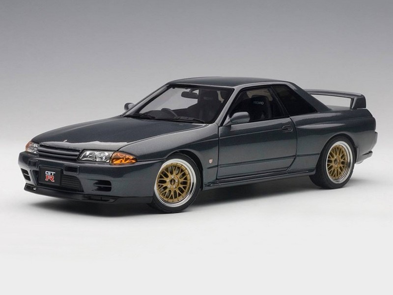 AUTOart Nissan Skyline GT-R (R32) V-Spec - Gun Grey Metallic