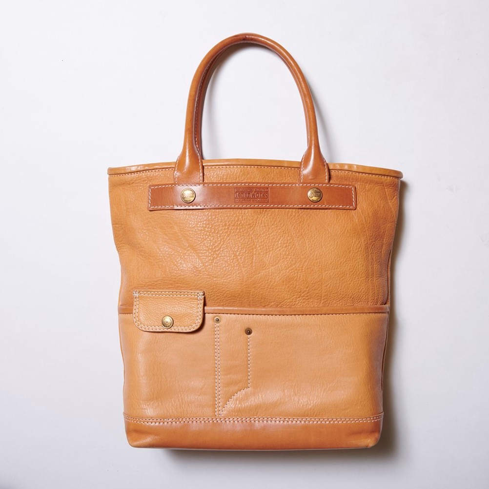 レザーブランドの雄「天神ワークス」発《CLAYTY（クレイティ）》と “春