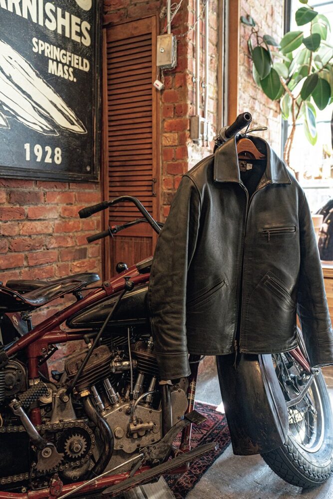 TROPHY CLOTHING」Director・江川真樹の大人ミリタリーコーデと愛用品