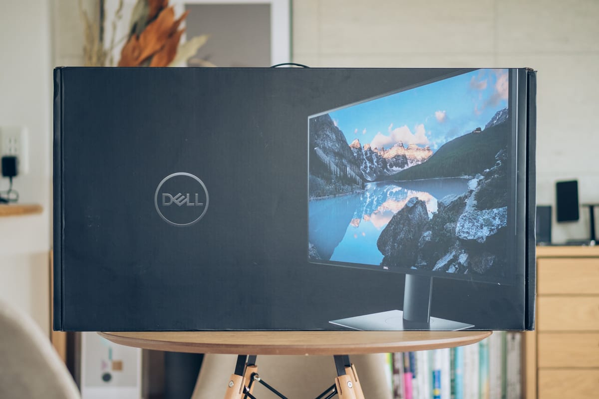 4辺フレームレスのミニマル4K27インチモニター！DELL U2720QMレビュー