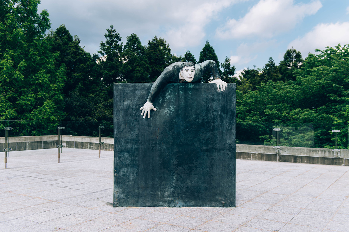 自然とアートが融合した《ヴァンジ彫刻庭園美術館》 | Discover Japan
