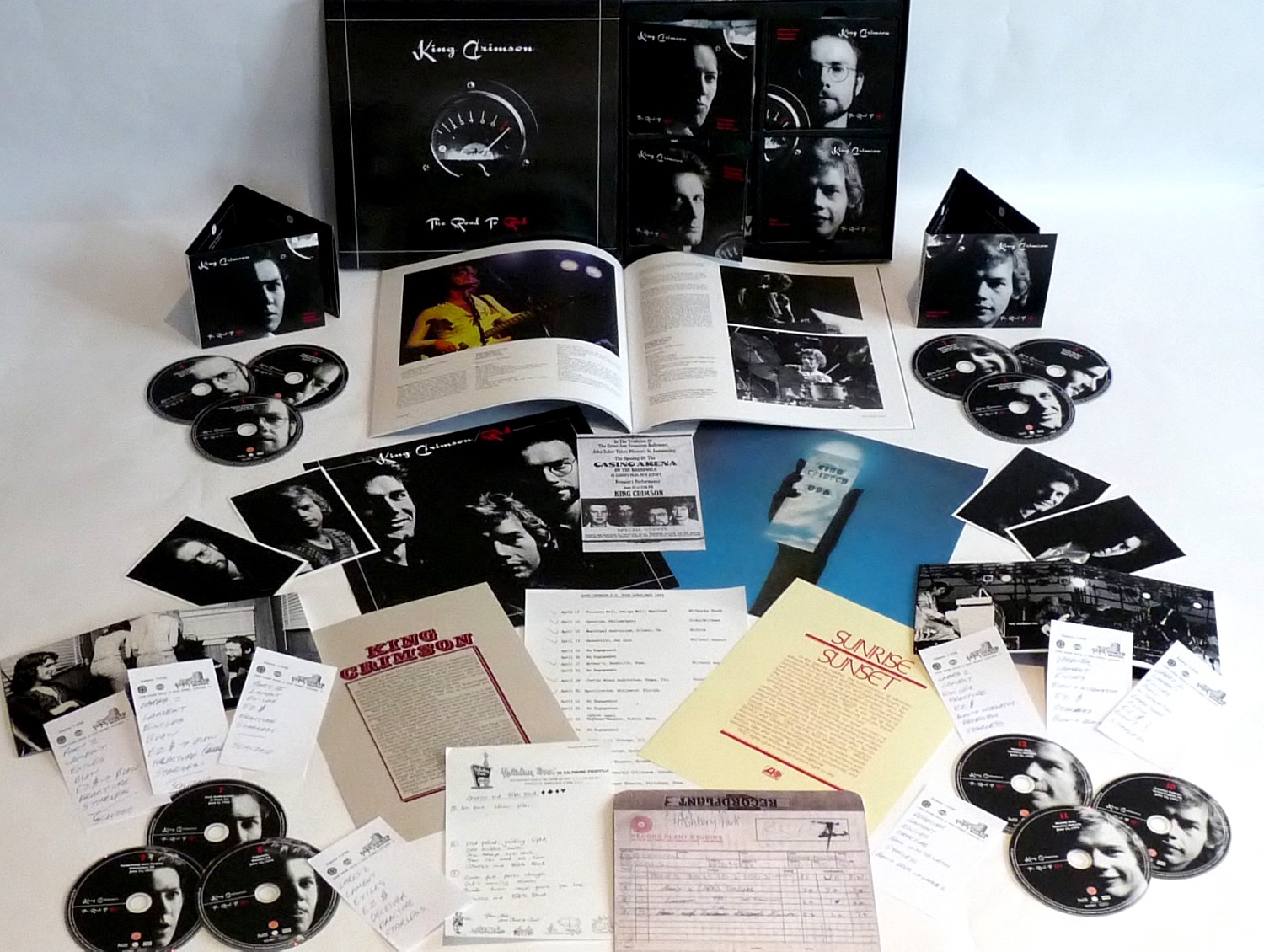 キング・クリムゾン 10/22: 超豪華特典付!!CD/DVD/Blu-ray24枚組BOX