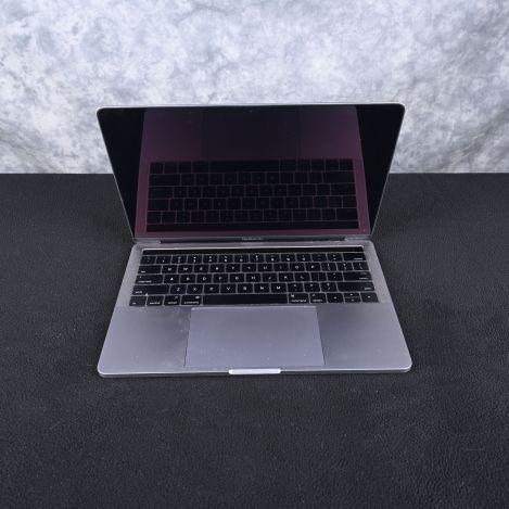 Apple-2016-MacBook-Pro-13
