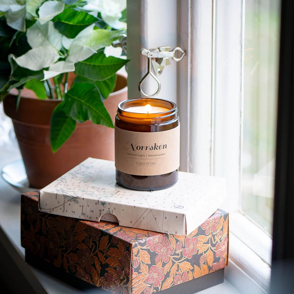 年間300個売れてるアロマキャンドル/ソイキャンドル「北欧の四季