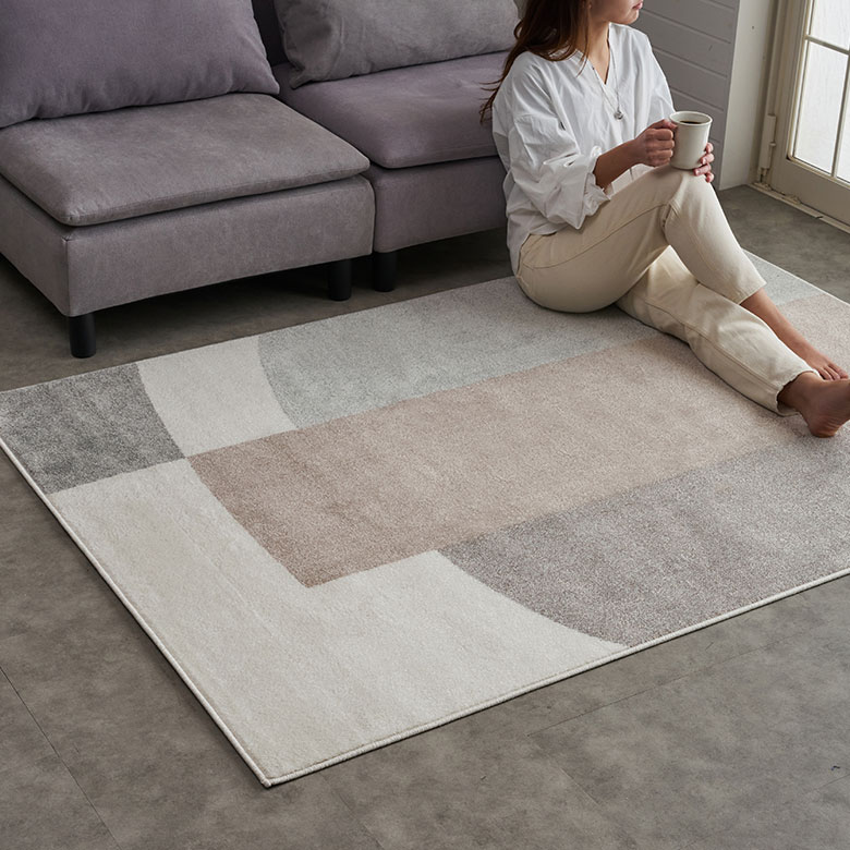 幾何学模様モダンラグ 130×190cm ウィルトン織 ヴィンテージ風デザイン