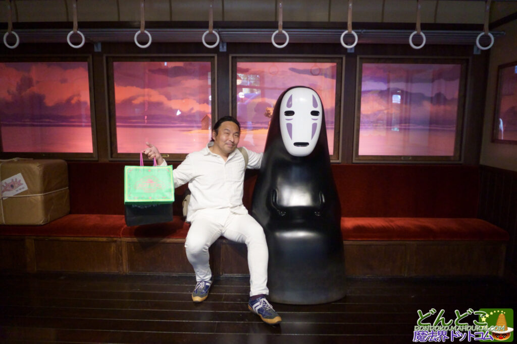 写真撮影スポット】ジブリのなりきり名場面展 紹介 中央展示室「ジブリ