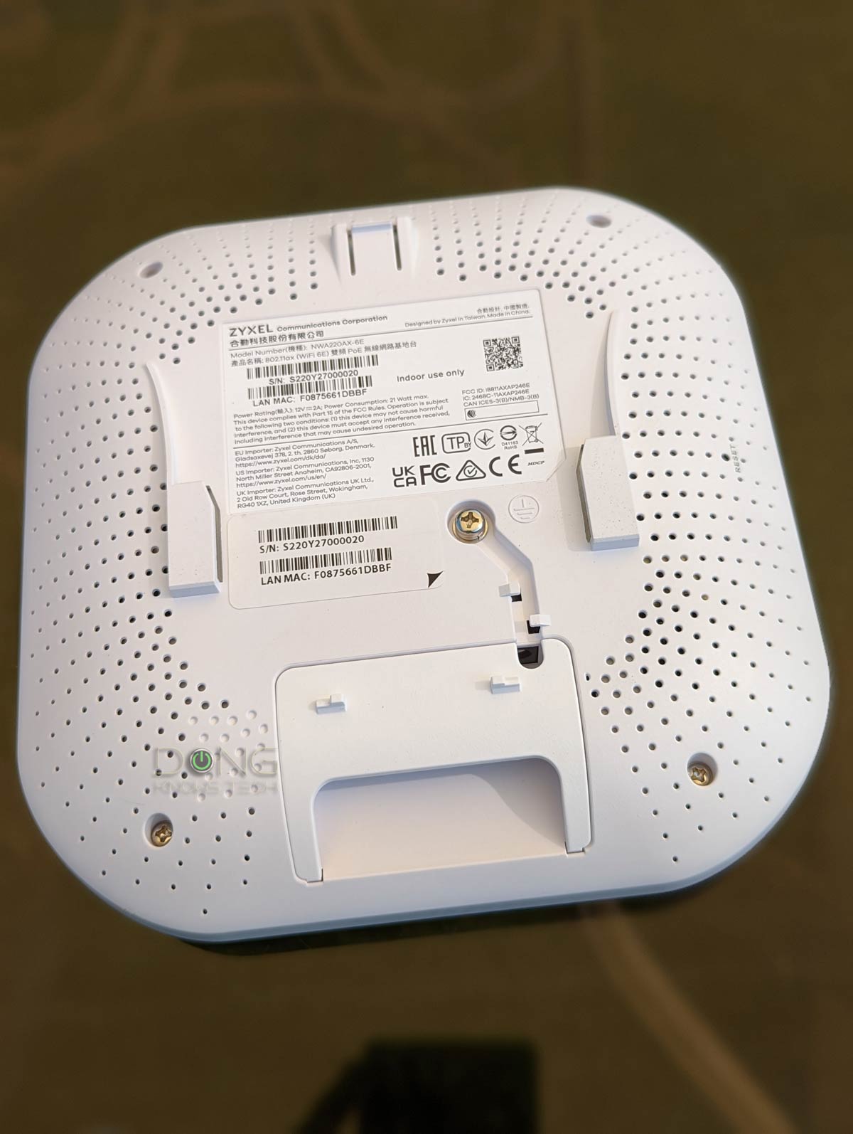 Zyxel NWA220AX-6E Review: An Odd Wi-Fi 6E Access Point | DKT