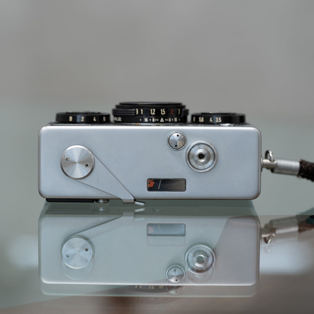 Rollei 35 シルバー Germany (Tessar 40mm f/3.5) – Doppietta-Tokyo