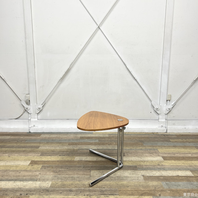 TECTA サイドテーブル K22 昇降 W600 木目 ポリッシュ | どうぐや