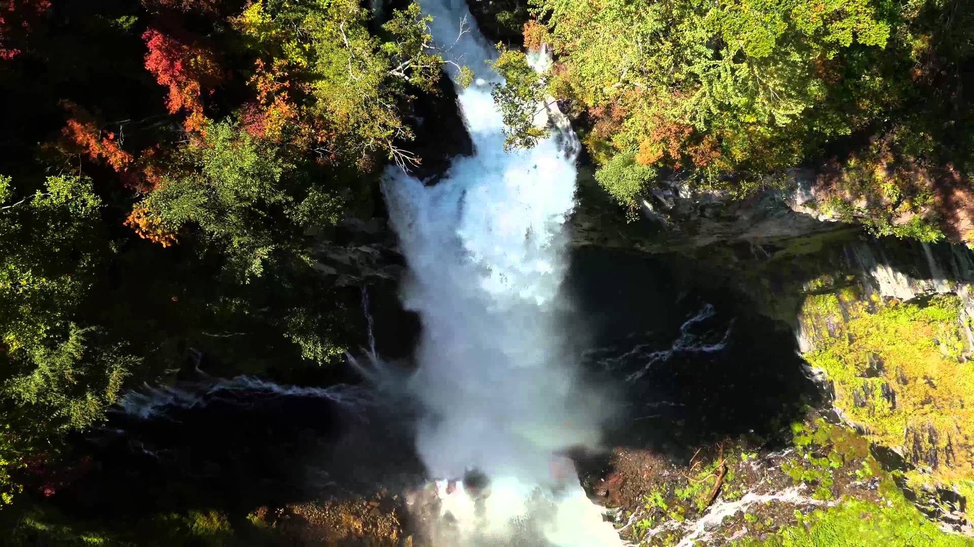 ドローンで巡る日本の名所：華厳滝 | DRONE MEDIA