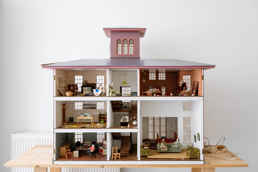 MJ Long's Doll House – Drawing Matter