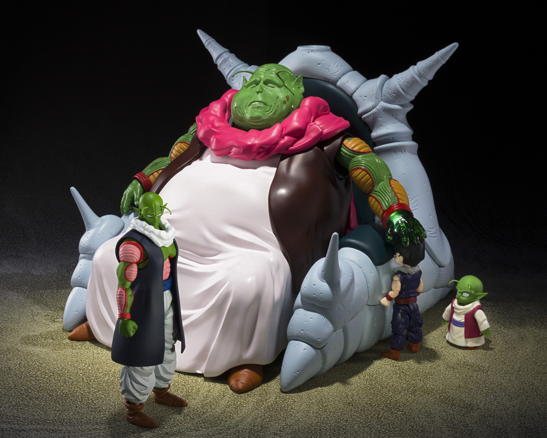 最長老」がS.H.Figuartsに登場！]｜ 【公式】ドラゴンボール