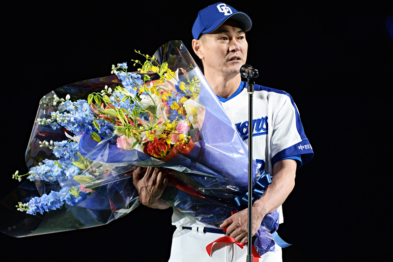 中日ドラゴンズ オフィシャルウェブサイト - 岩瀬仁紀投手引退特設サイト
