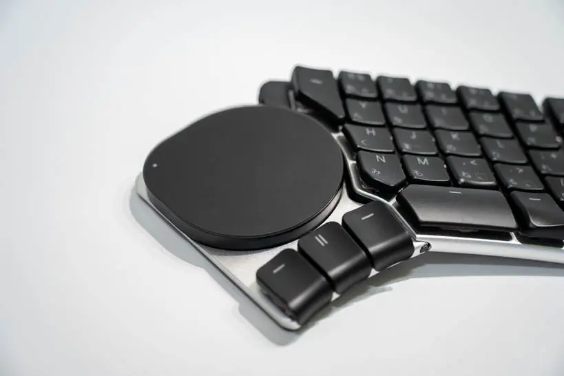 モジュール交換式の分割キーボード「Naya Create」日本語配列モデルが
