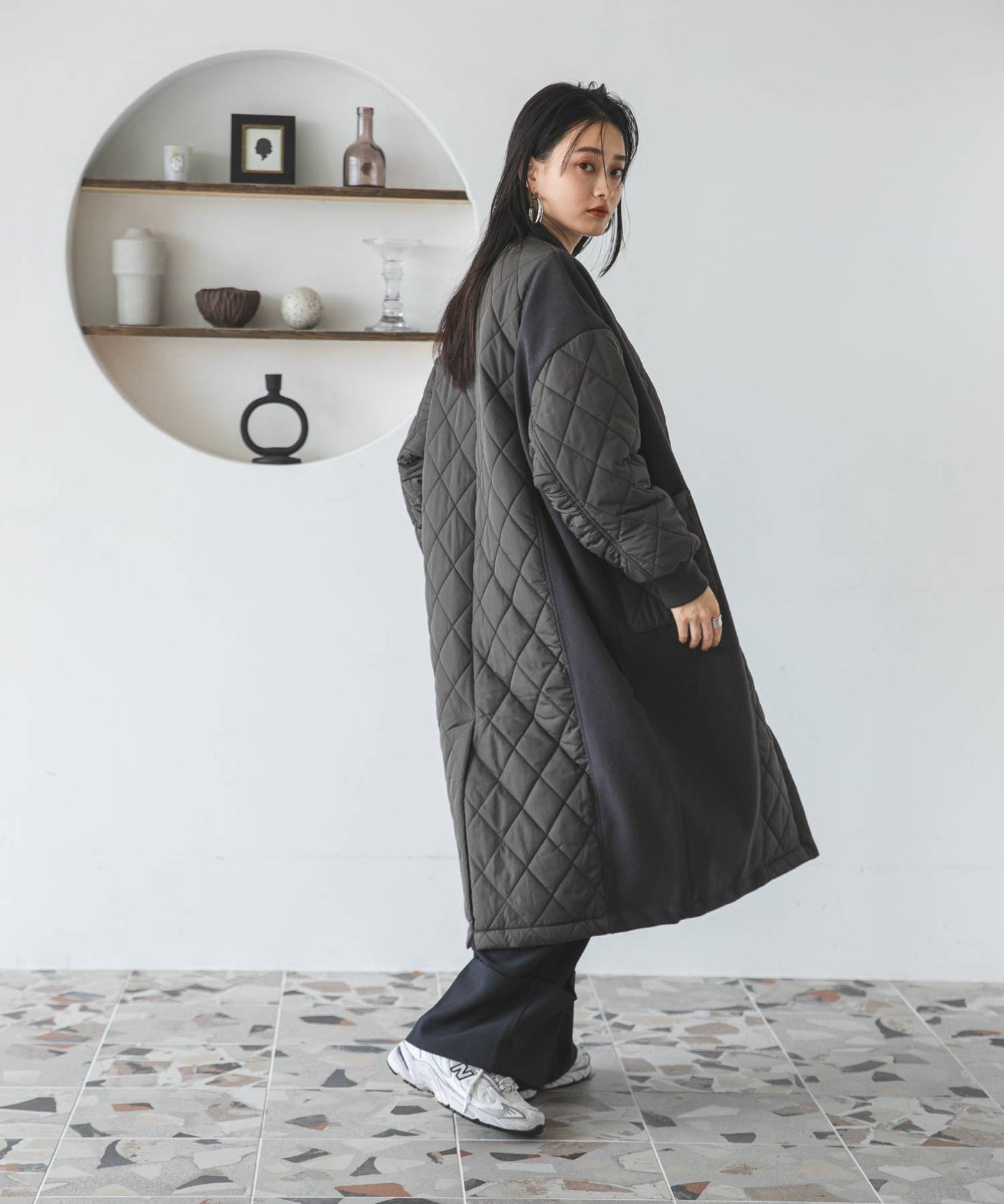 異素材キルティング×フェイクウールロングコート – レディース