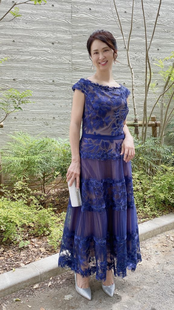 TADASHI SHOJI タダシショージ ネイビーオフショルプリーツミモレ