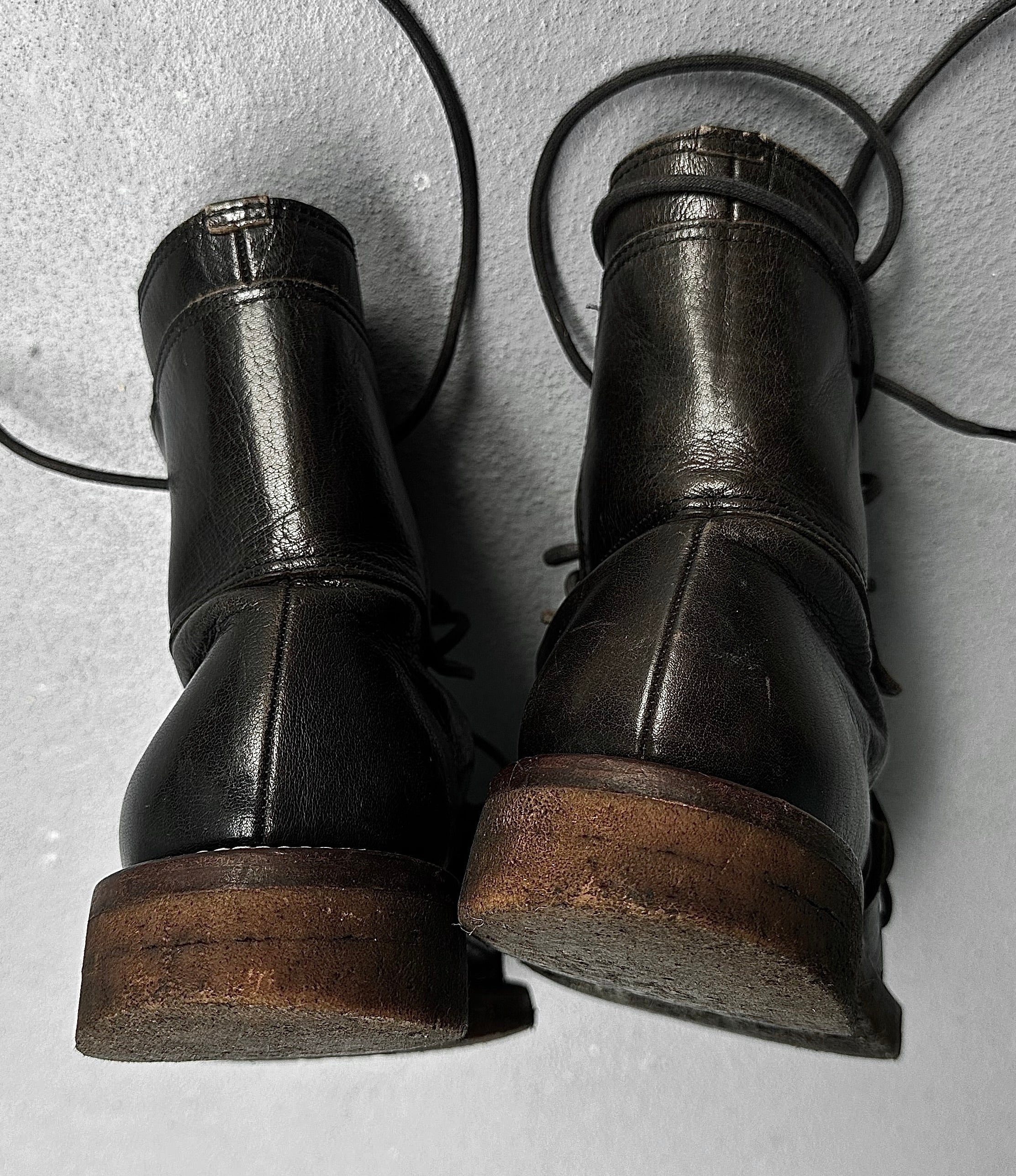 MiharaYasuhiro Early 00s Multi-laced Crepe Sole Boots – DRIEW