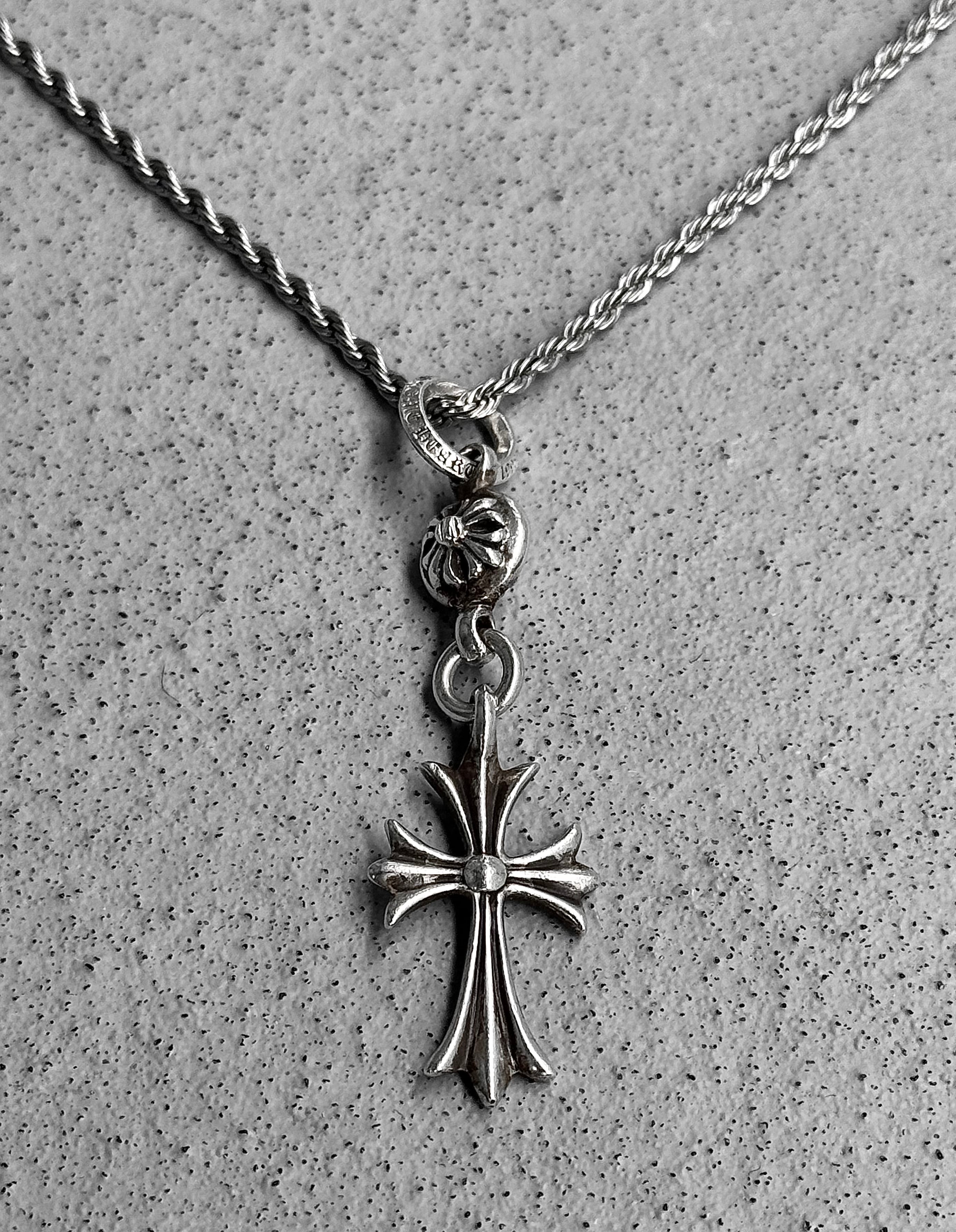 Chrome Hearts 2004 Silver CH Ball Tiny Cross Pendant – DRIEW