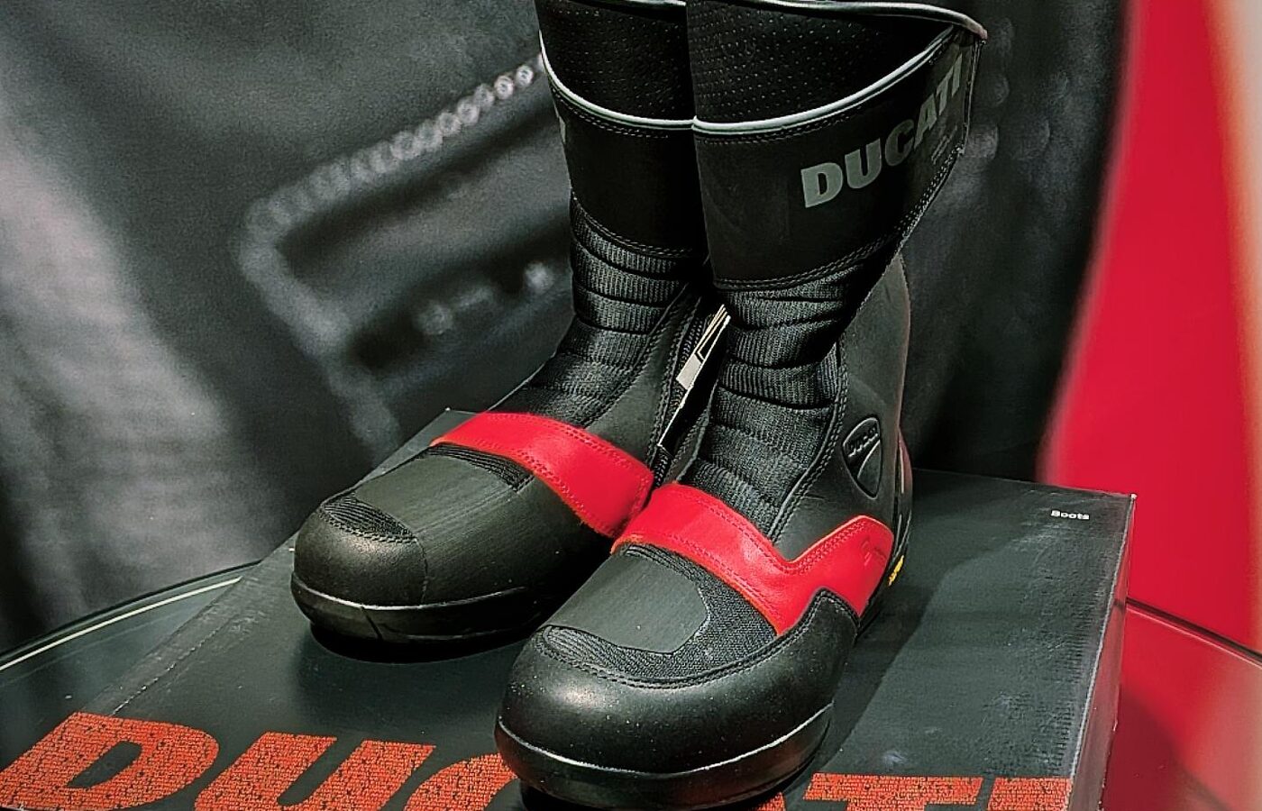 Ducati Lifestyle Tokyo / DLT