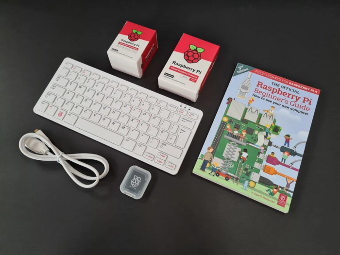 Raspberry Pi 400 Computer Kit | Accessories