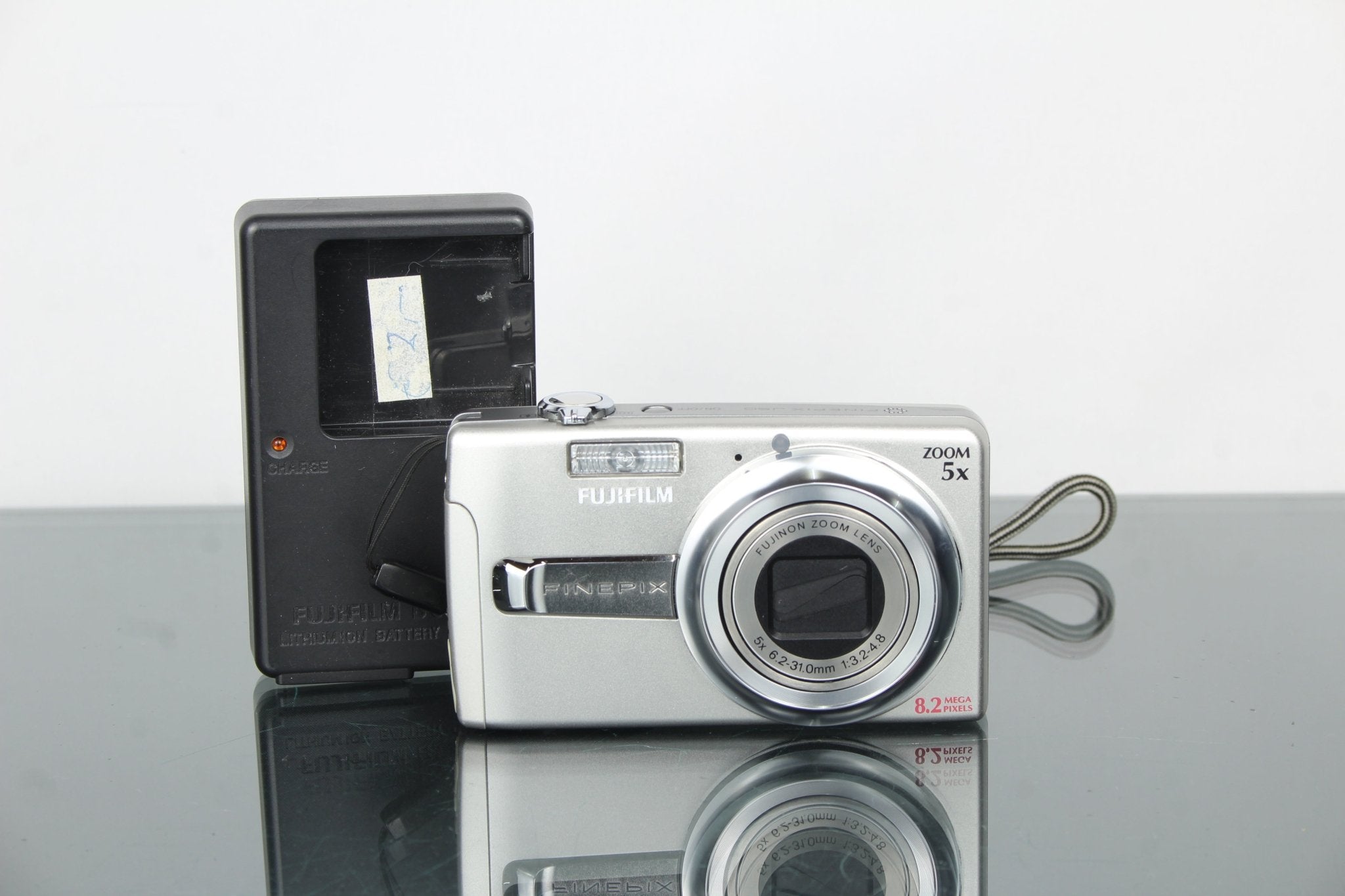 Fujifilm FinePix J50 Review & Second‑Hand Buying Guide – Dutch