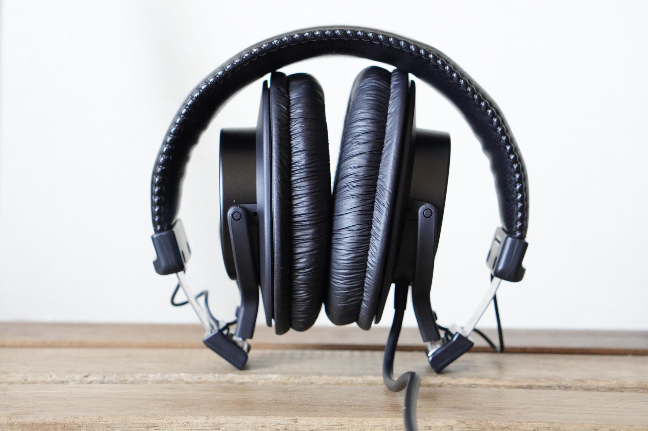 SONY MDR-7506モニターヘッドホンのレビュー！モニターヘッドフォンの