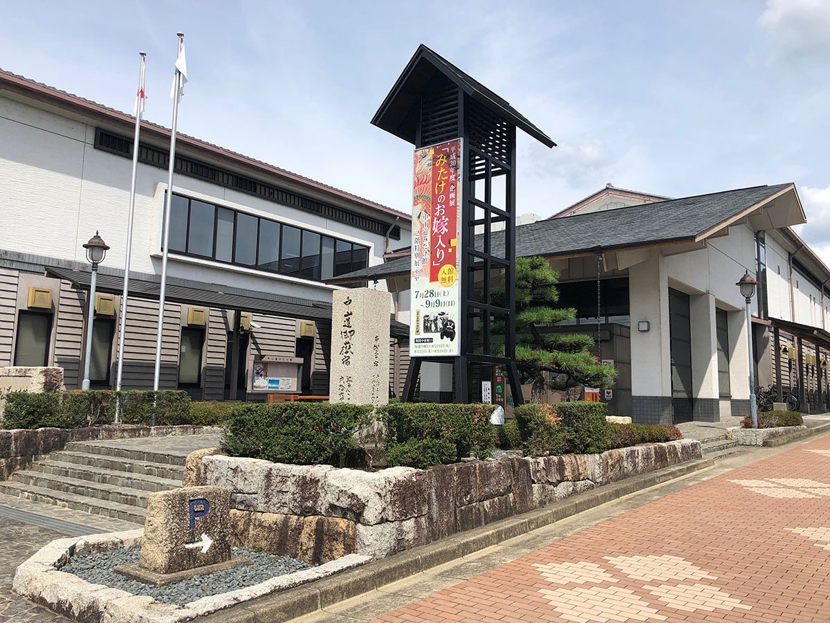 caption.jpg?w=1200&h=-1&s=1