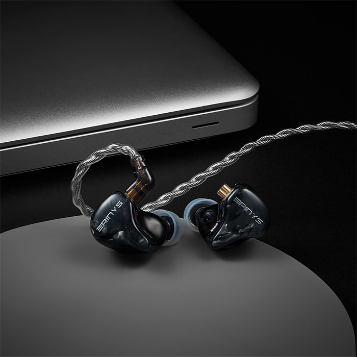 新製品】AZLAとqdcのコラボ限定生産イヤホン『ERINYS II』が発売【5/3