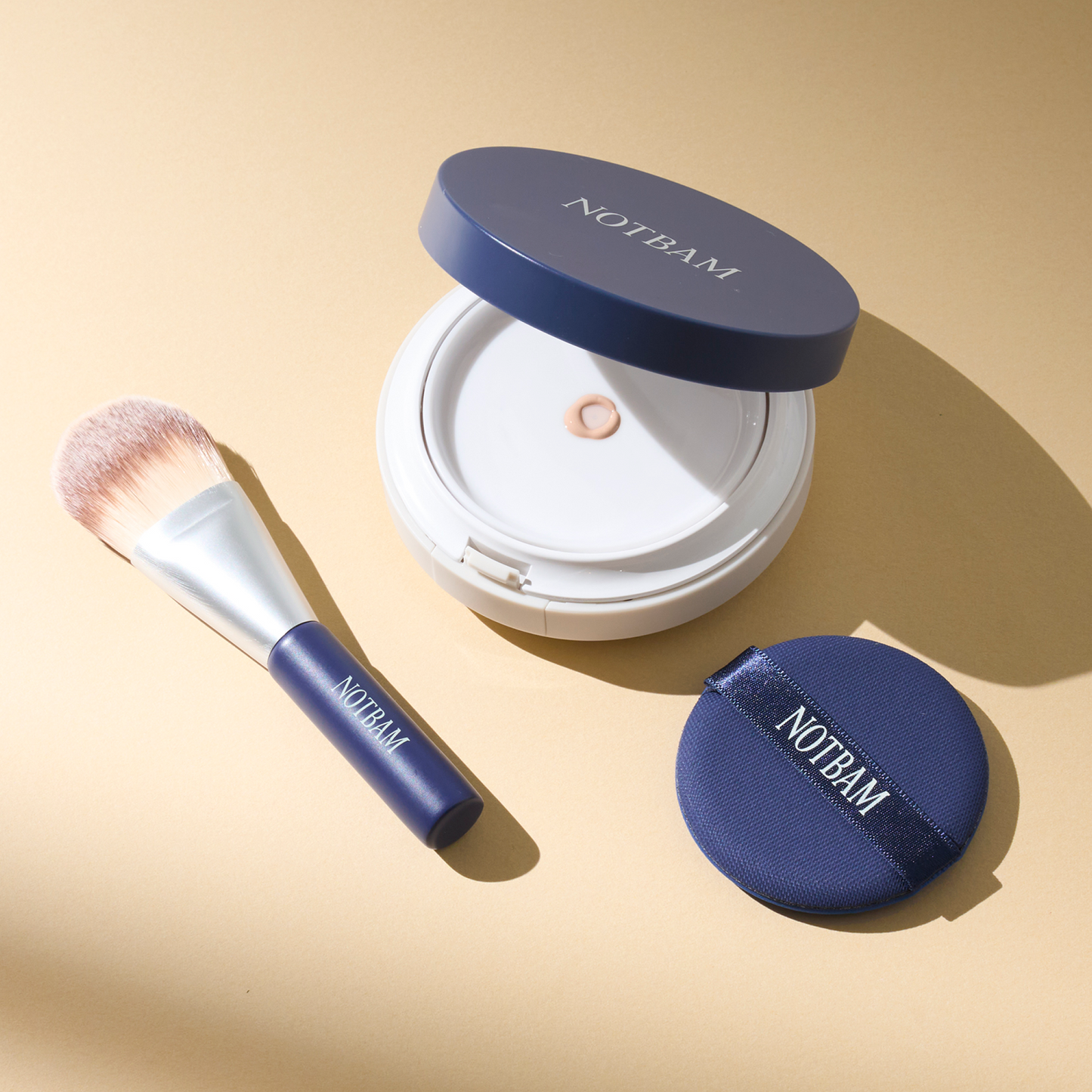 数量限定]VEGANグロウパレットファンデーション（ブラシ付き