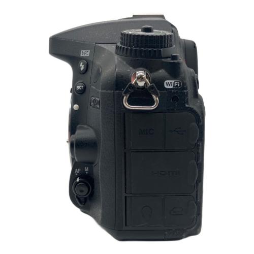 NIKON(ニコン) デジタル一眼レフカメラ D7200 ズームレンズキット