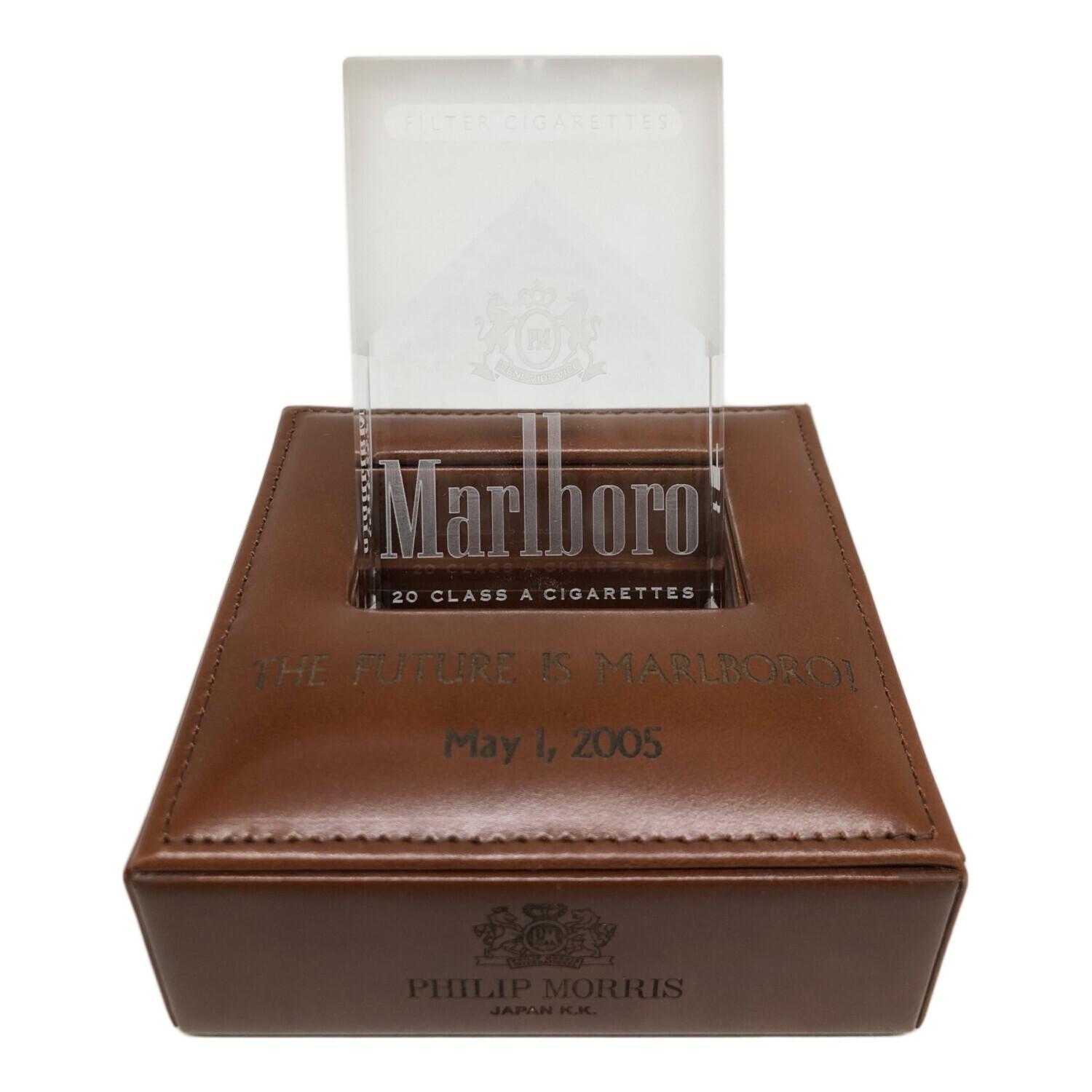 Marlboroクリスタル 台座付 2005年記念｜トレファクONLINE