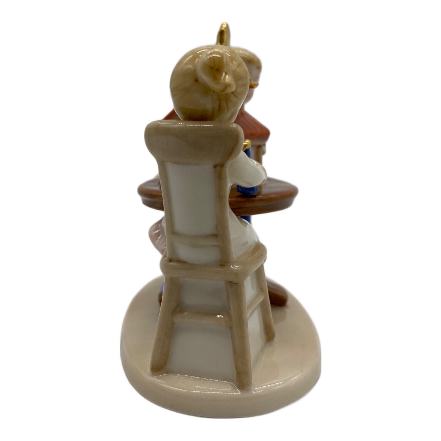 ROYAL COPENHAGEN (ロイヤル・コペンハーゲン) フィギュリン クララと