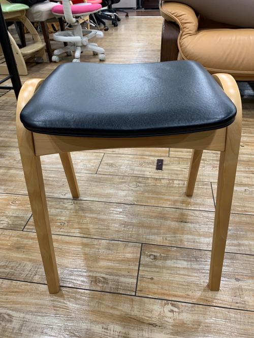 IDC大塚家具 (アイディーシーオオツカカグ) スツール NO.202 ブラック