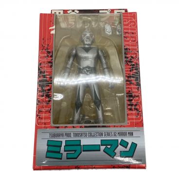 歴代仮面ライダー全員集合ピンズセット 40周年記念 留め具欠品