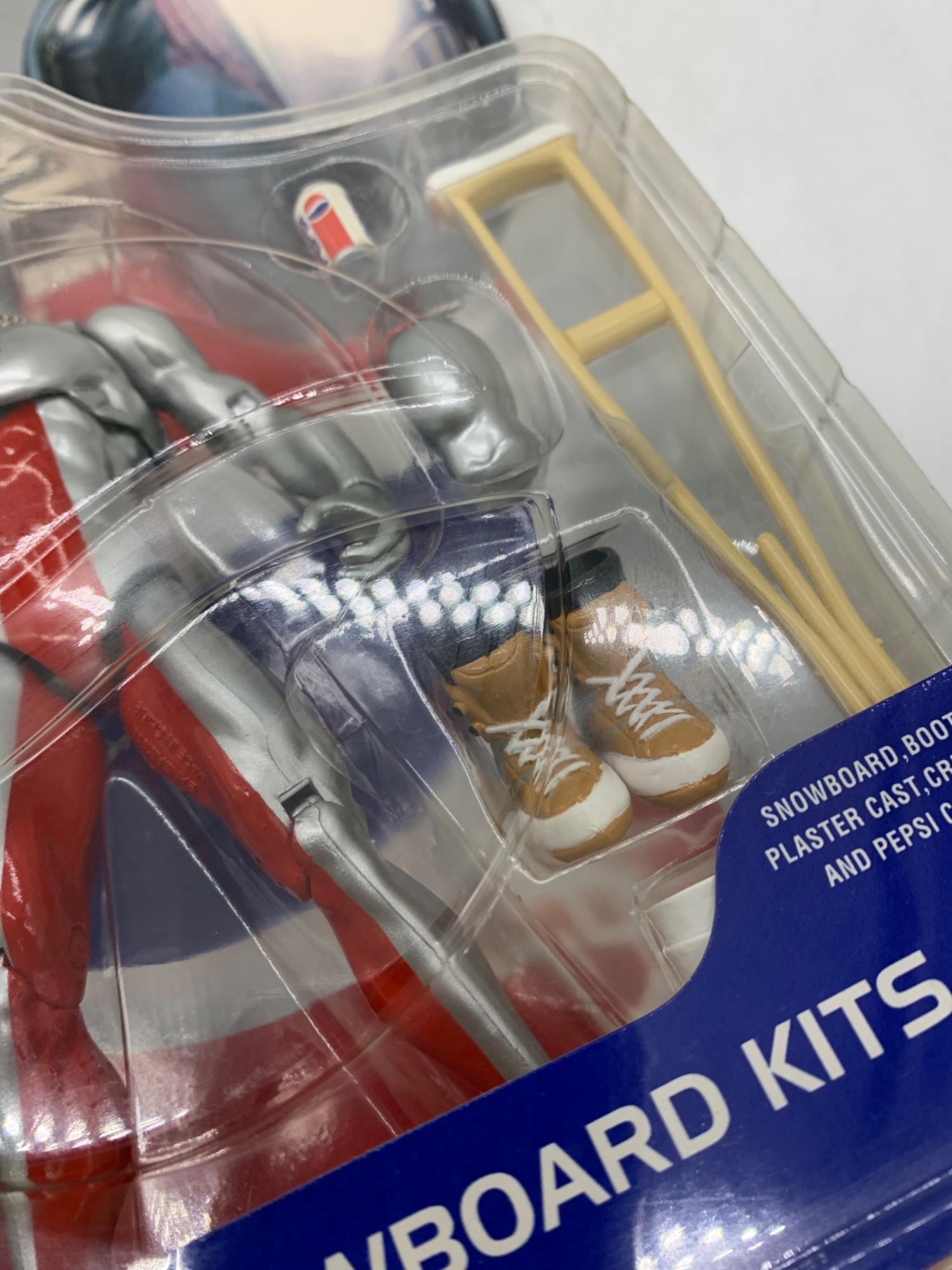 PEPSI MAN フィギュア SNOWBOARD KITS｜トレファクONLINE