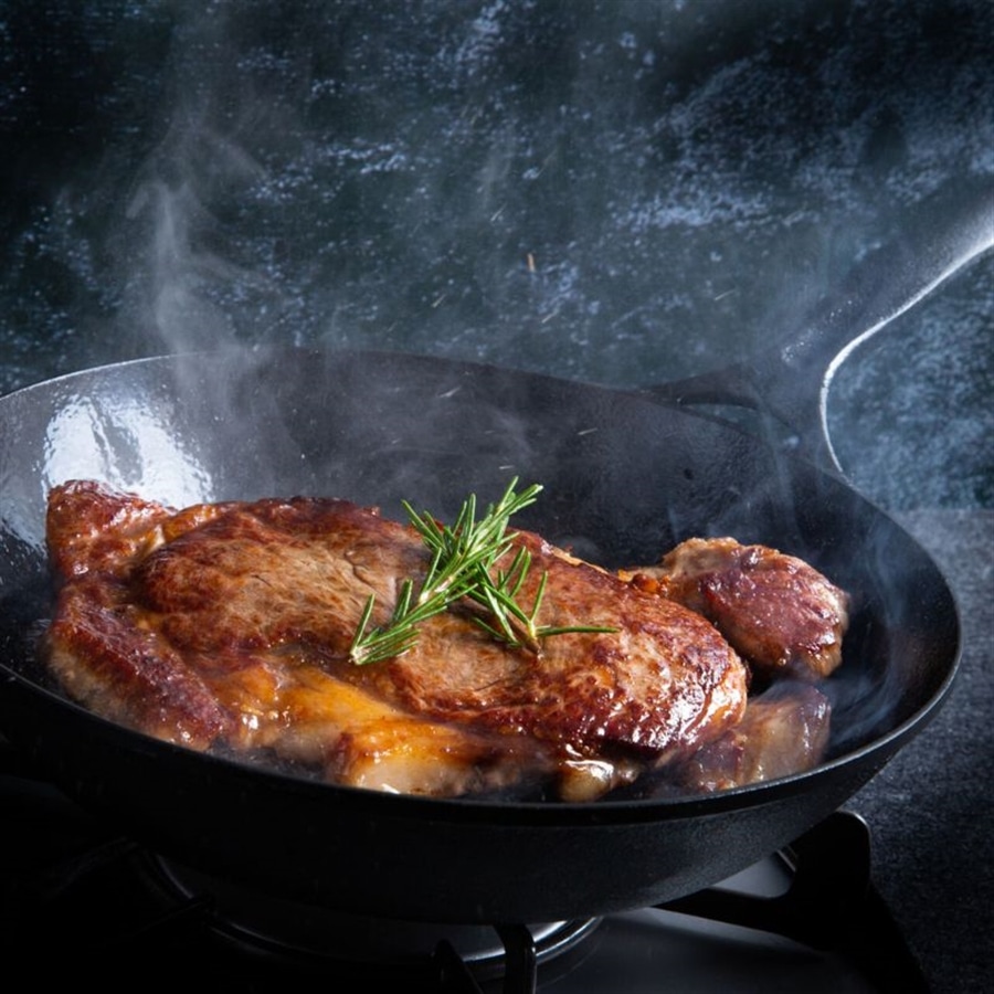 岩鉄鉄器 ダクタイルパン 26cm 黒