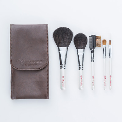 熊野筆メイクブラシ5本セット＆携帯用化粧ポーチ[ショート軸タイプ
