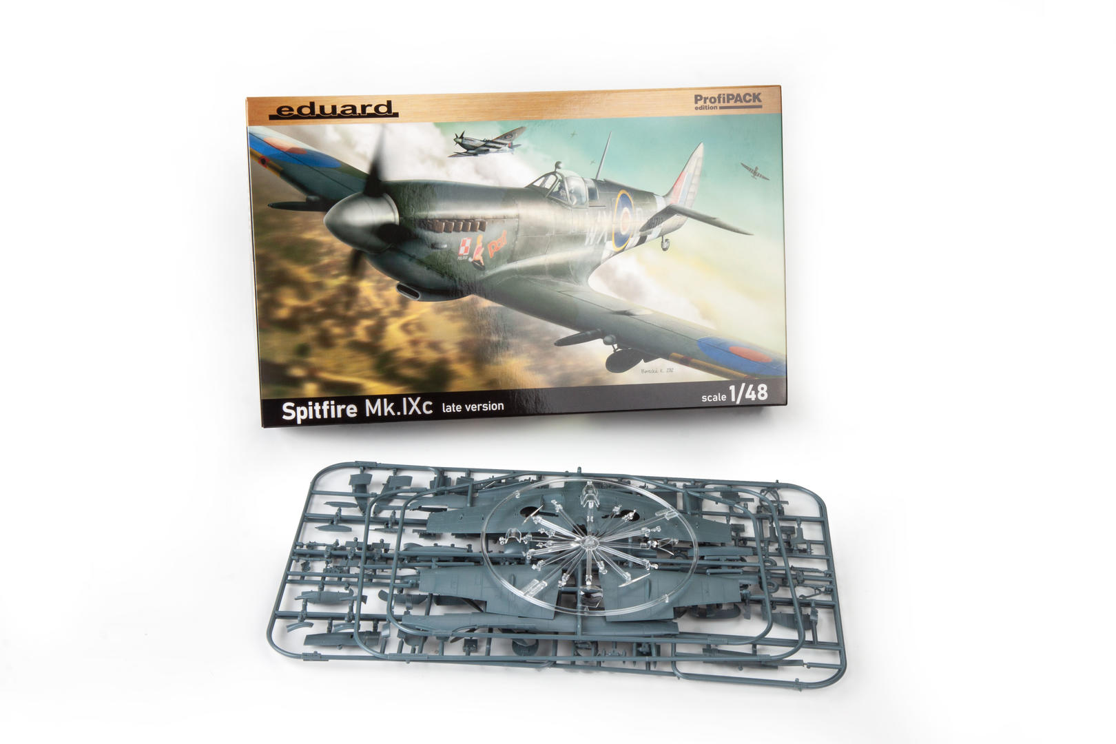 SPITFIRE Mk.IXc LATE + OVERTREES BUNDLE 1/48 - Eduard Store