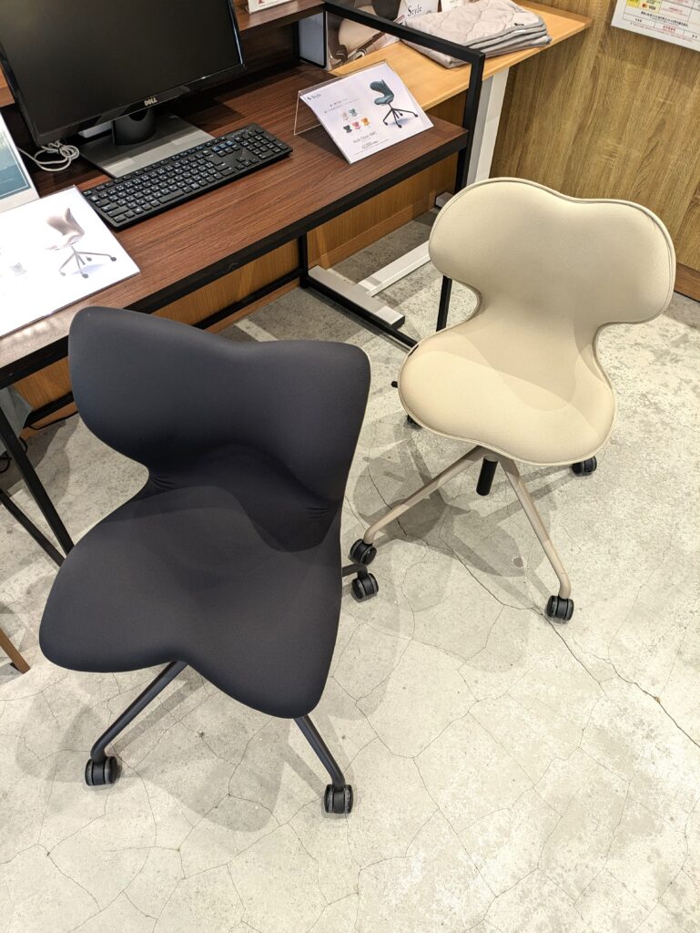 スタイルチェアPMC vs SMC徹底比較レビュー【座り心地・機能・選び方