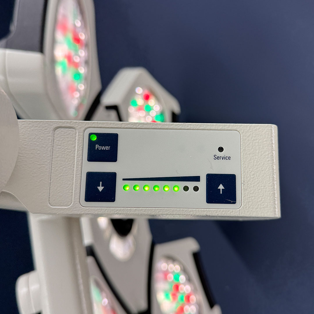 The Trilux Medical Lighting Aurinio L160 - EMTrading