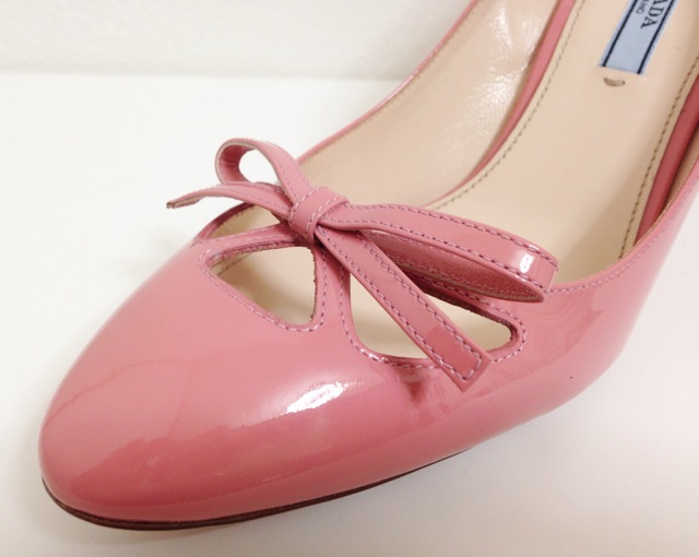 PRADA(プラダ)ピンクパテントリボン付きパンプス38 1/2 VERNICE2 - ella