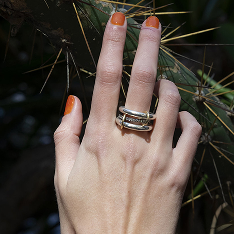 Spinelli Kilcollin(スピネリキルコリン)｜【UNISEX】MINI MICROHOOP