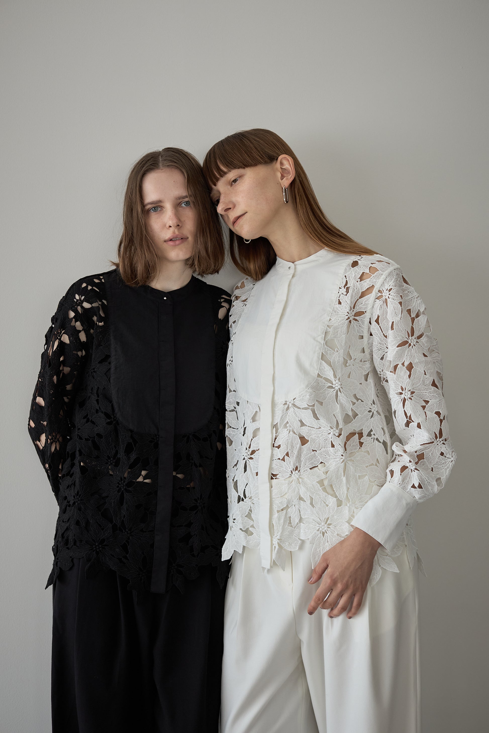 スタンドカラーレースシャツ【WHITE】 – ELLIE