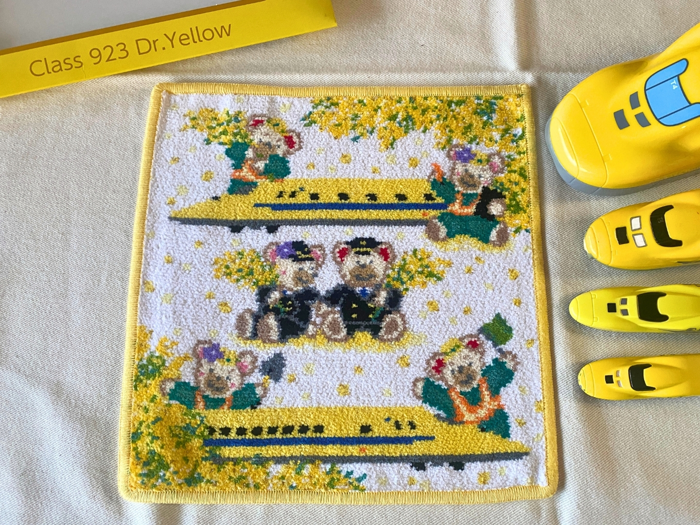 超レア再販！】即完売した幸せを運ぶハンカチ！フェイラー×ドクター