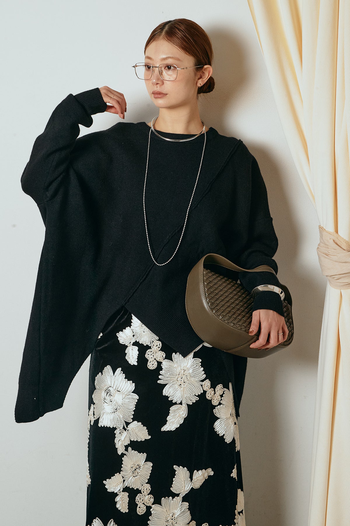 SET]アシンメトリーデザインニットトップス+フラワー刺繍ワイド